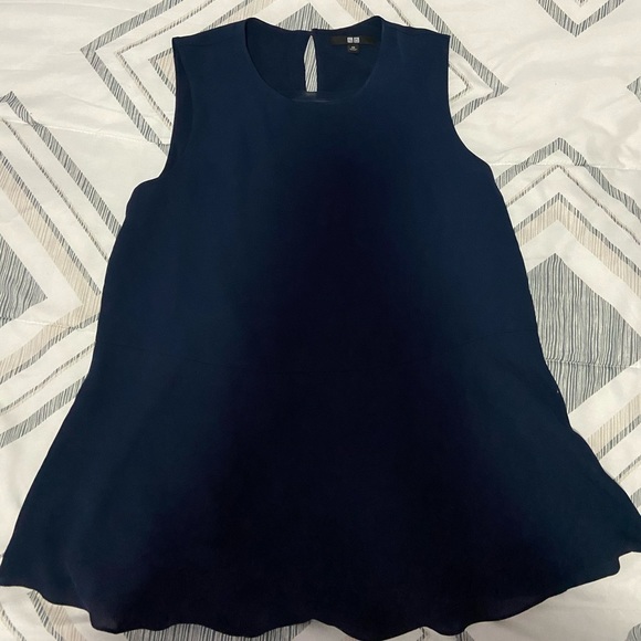 Uniqlo Navy Blue Peplum Tank Top - Picture 2 of 2